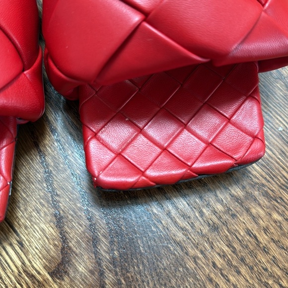 Bottega Veneta Lido sandals - Picture 9 of 11